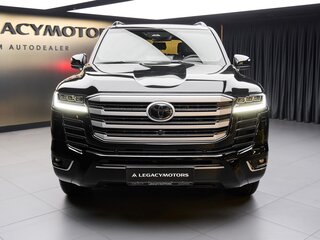2026 Toyota Land Cruiser 300 Series, чёрный, 15200000 рублей, вид 3