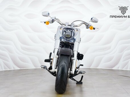 2020 Harley-Davidson Fat Boy, чёрный, 1975000 рублей, вид 4