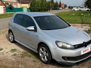 2011 Volkswagen Golf VI, серебристый, 800000 рублей, вид 3