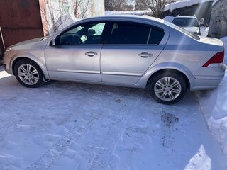 2011 Opel Astra H Рестайлинг, серебристый, 520000 рублей, вид 5
