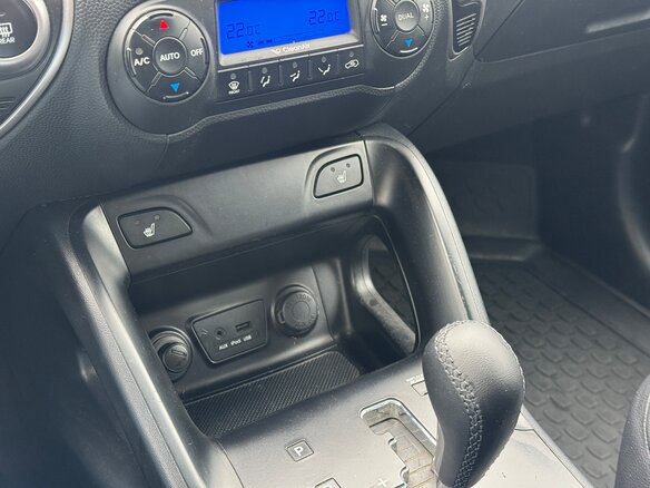 2011 Hyundai ix35 I, белый - вид 11