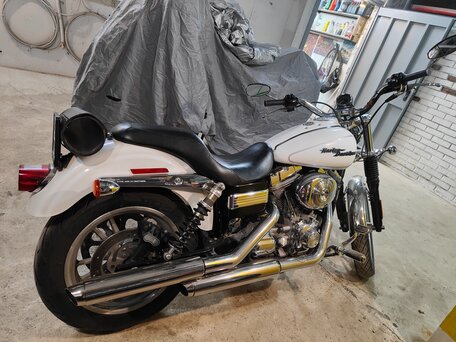 2006 Harley-Davidson Dyna Super Glide, белый, 850000 рублей, вид 4