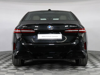 2025 BMW 5 серии Long 530Li xDrive VIII (G60/G61/G68), чёрный, 8550000 рублей, вид 5