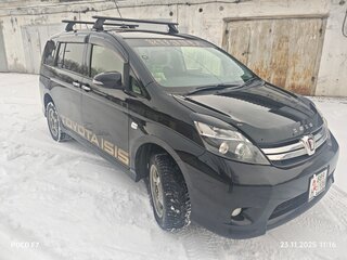 2014 Toyota ISis I Рестайлинг, чёрный, 1470000 рублей, вид 2