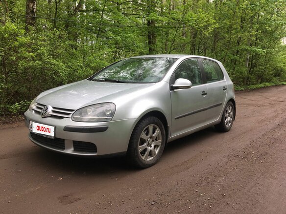 2004 Volkswagen Golf V, серебристый, 419000 рублей