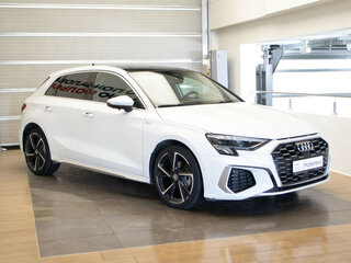 2021 Audi A3 Sportback 35 TFSI IV (8Y), белый, 2750000 рублей, вид 3
