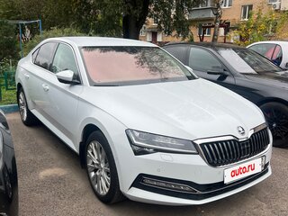 2020 Skoda Superb III Рестайлинг, белый, 3700000 рублей, вид 3