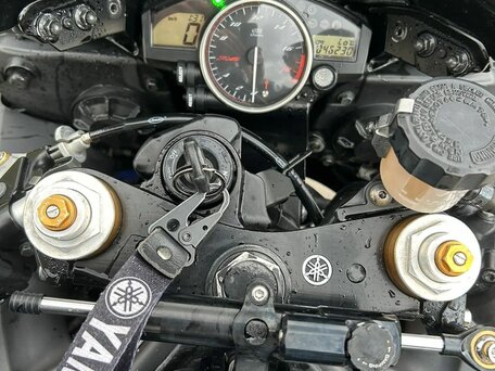 2009 Yamaha YZF-R6, чёрный, 600000 рублей, вид 4