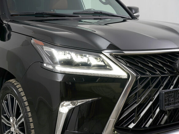 2018 Lexus LX 570 III Рестайлинг 2, чёрный - вид 3