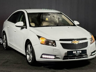 2012 Chevrolet Cruze I, белый, 740000 рублей, вид 3