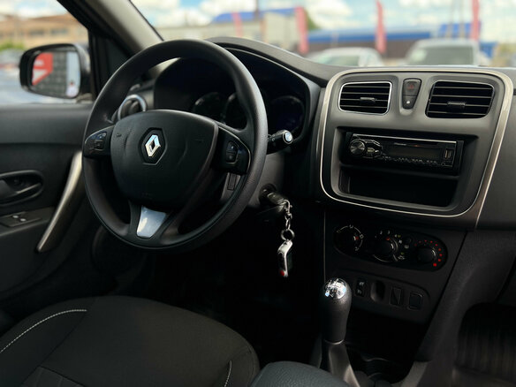 2017 Renault Sandero Stepway II, золотистый - вид 25