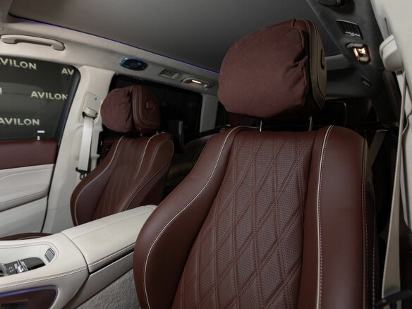 2026 Mercedes-Benz Maybach GLS 600 I Рестайлинг, чёрный, 29349236 рублей - вид 16