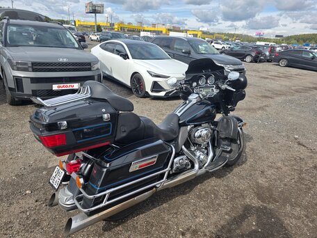 2010 Harley-Davidson Electra Glide, чёрный, 1050000 рублей, вид 5