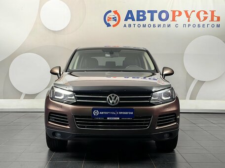 2012 Volkswagen Touareg II, коричневый, 1530000 рублей, вид 3