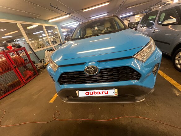 2019 Toyota RAV4 V (XA50), синий, 3450000 рублей - вид 1