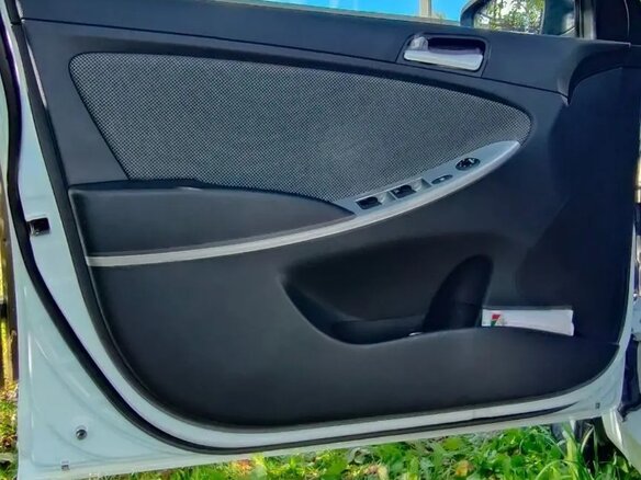 2011 Hyundai Solaris I, белый, 720000 рублей - вид 14