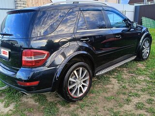 2011 Mercedes-Benz M-Класс 350 II (W164) Рестайлинг, чёрный, 2500000 рублей, вид 5