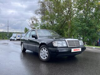 1994 Mercedes-Benz E-Класс 280 I (W124), чёрный, 310000 рублей, вид 1