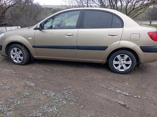 2006 Kia Rio II, бежевый, 580000 рублей, вид 5
