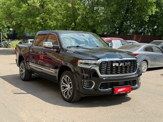 2026 Ram 1500 Crew Cab V Рестайлинг, чёрный, 10179000 рублей, вид 3