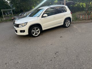 2016 Volkswagen Tiguan I Рестайлинг, белый, 1999999 рублей, вид 2