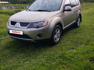 2008 Mitsubishi Outlander II, бежевый, 900000 рублей, вид 1