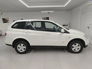 2013 SsangYong Kyron 6-speed I Рестайлинг, белый, 785000 рублей, вид 5