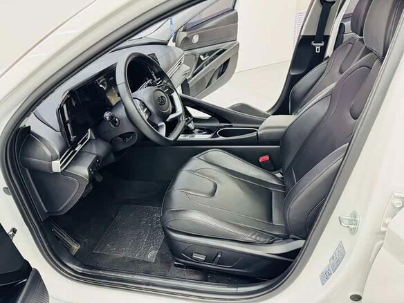 2023 Hyundai Elantra VII (CN7), белый - вид 3