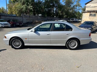 2001 BMW 5 серии 525i IV (E39) Рестайлинг, серебристый, 790000 рублей, вид 4