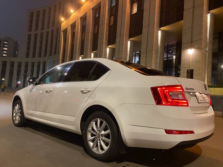 2015 Skoda Octavia III (A7), белый, 1080000 рублей, вид 1
