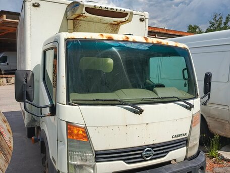 2013 Nissan Cabstar, белый, 950000 рублей, вид 2