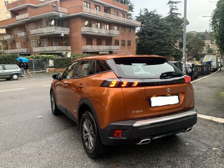 2023 Peugeot 2008 II, коричневый, 2205000 рублей, вид 4