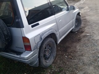 1997 Suzuki Escudo I, серебристый, 300000 рублей, вид 2