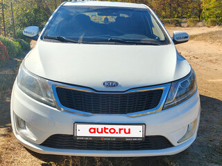2012 Kia Rio III, белый, 700000 рублей, вид 2