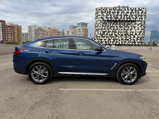 2019 BMW X4 20d II (G02), синий, 5260000 рублей, вид 4