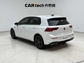 2022 Volkswagen Golf VIII, белый, 1810000 рублей, вид 3