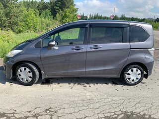2014 Honda Freed I Рестайлинг 2, серый, 1350000 рублей, вид 5