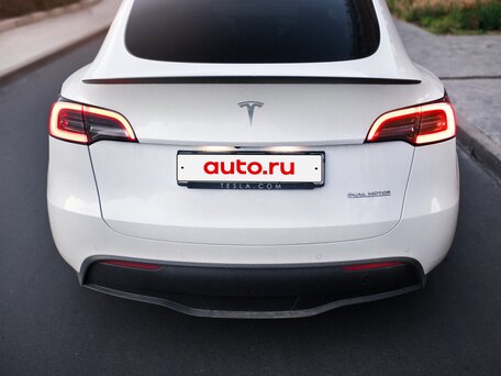 2022 Tesla Model Y Performance I, белый, 4900000 рублей, вид 4
