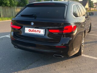 2020 BMW 5 серии 530d VII (G30/G31/G38) Рестайлинг, чёрный, 3425000 рублей, вид 3