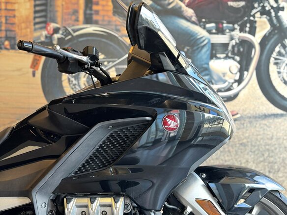 2018 Honda GL 1800 Gold Wing, чёрный, 2490000 рублей - вид 7