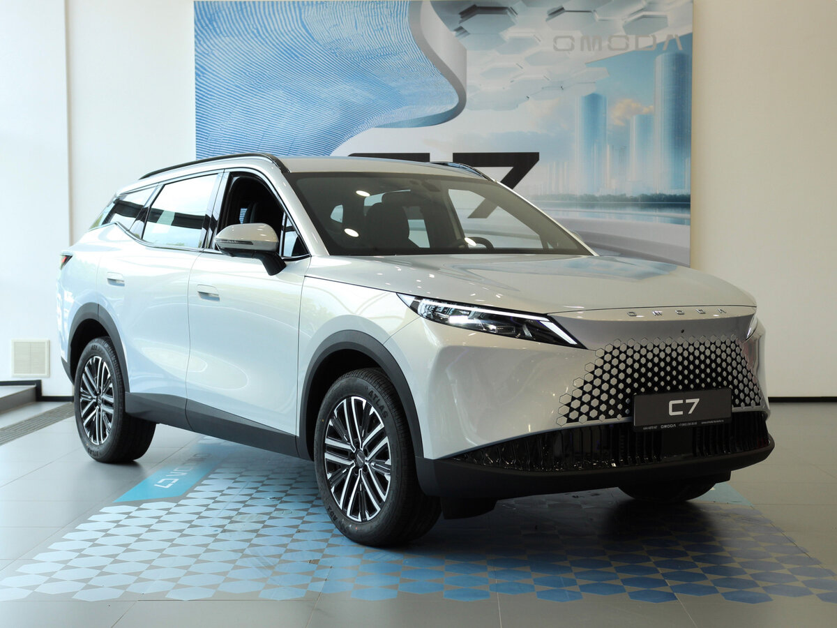 Открыть фотографии: Omoda C7