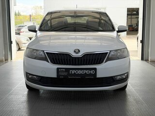 2017 Skoda Rapid I Рестайлинг, белый, 1125000 рублей, вид 2