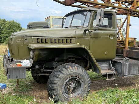 2000 Урал 4320, зелёный, 900000 рублей, вид 3