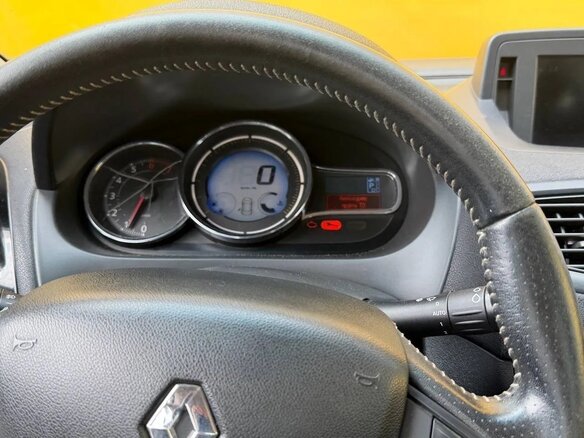 2014 Renault Fluence I Рестайлинг, чёрный, 649000 рублей - вид 12