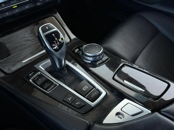 2016 BMW 5 серии 528i xDrive VI (F10/F11/F07) Рестайлинг, чёрный, 1890000 рублей - вид 20