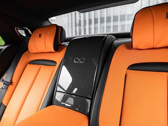 2023 Rolls-Royce Ghost Black Badge II (Series I), чёрный, 33000000 рублей - вид 17
