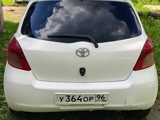 2005 Toyota Vitz II (XP90), белый, 360000 рублей, вид 3