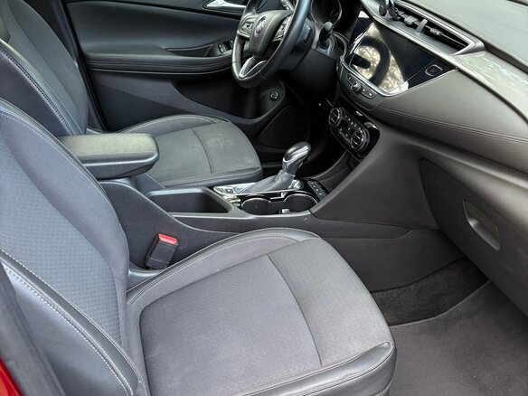 2020 Buick Encore GX I, красный, 1690000 рублей - вид 12