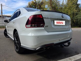 2018 Volkswagen Polo V Рестайлинг, белый, 1650000 рублей, вид 2