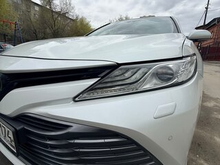 2019 Toyota Camry VIII (XV70), белый, 2995000 рублей, вид 1
